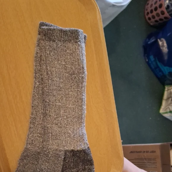 Cabela's Men's Heather Gray Crew Socks with Black Logo - Picture 2 of 4